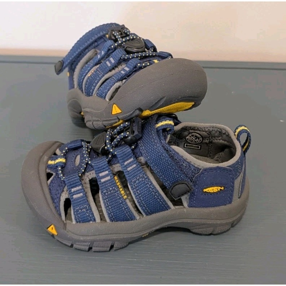 NEW KEEN Newport H2 Toddler Size 9 US Blue Water Sandals Shoes 1009938 NWOB